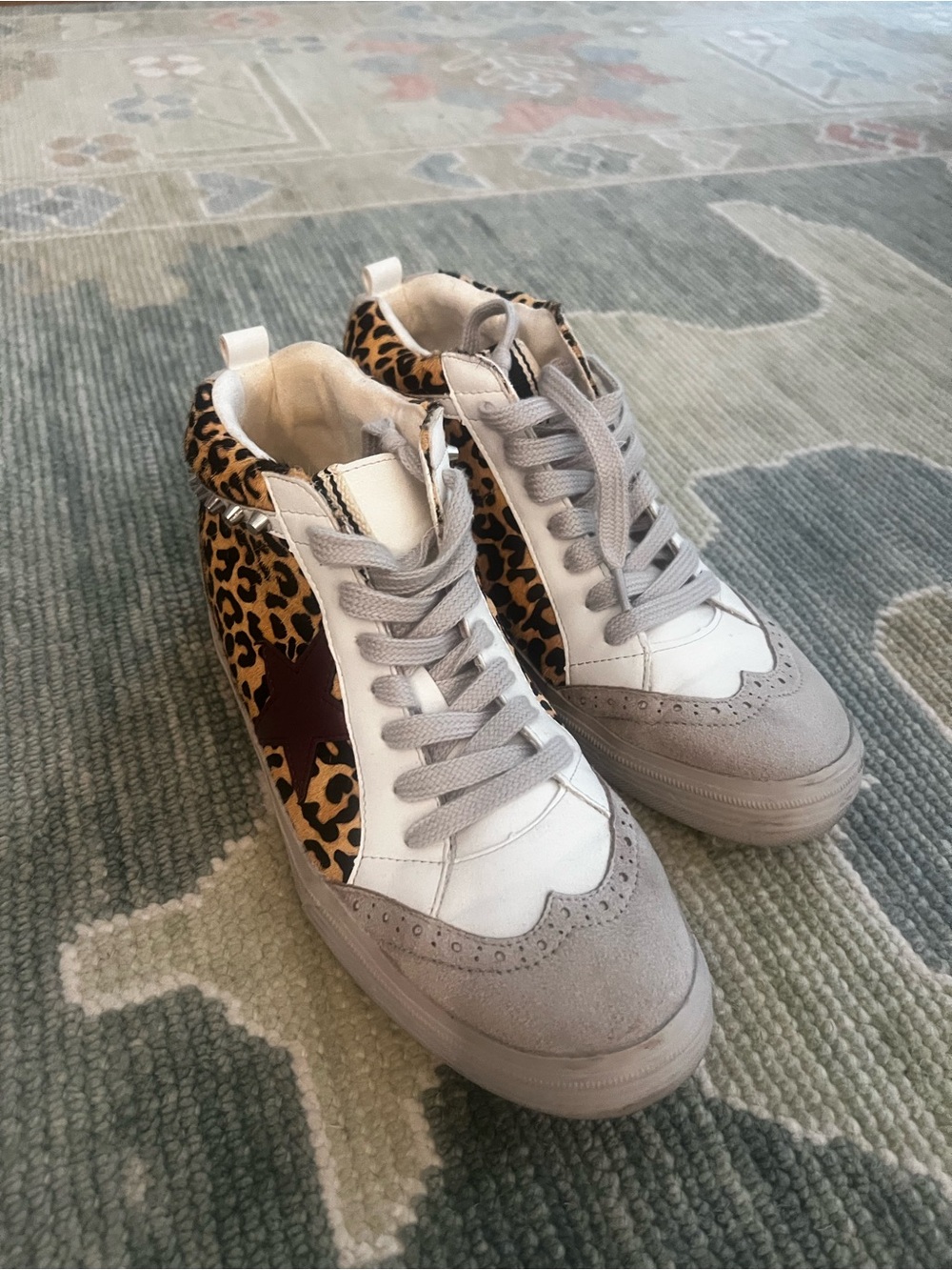 ShuShop Paulina Leopard High-Top Sneakers Studded Star Size 8.5